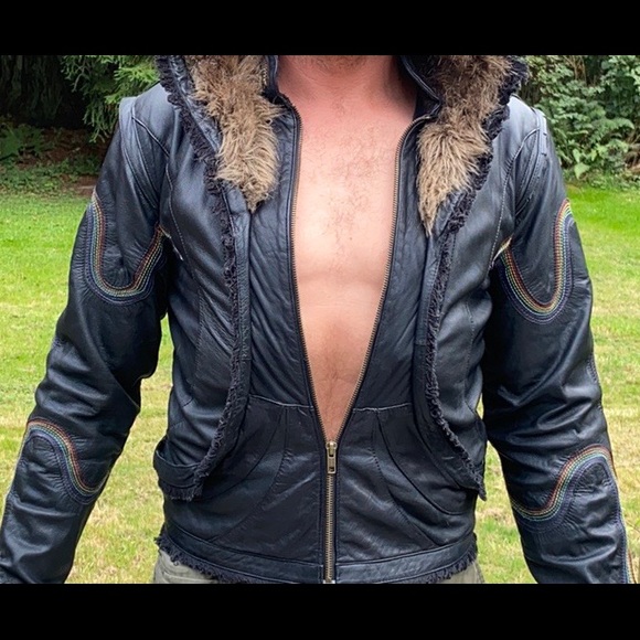 Anahata 💚 Designs Leather Jacket w/ hood and removable sleeves Handmade in Bali - Picture 8 of 15